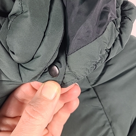 NEW Mountain Warehouse Chill Kids Green Puffer Jacket Sz 9-10 NWT - Picture 5 of 10